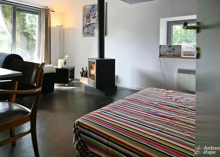 펜션 Les Braises De La Semois *