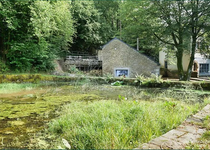 펜션 Les Braises De La Semois